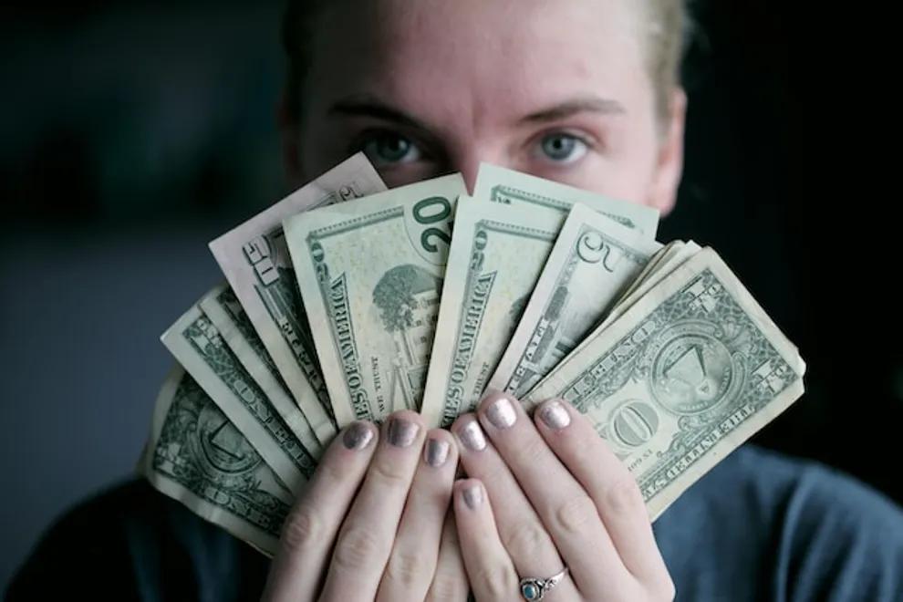7 Cara Menghasilkan Uang dengan Cepat, Bisa Dicoba!