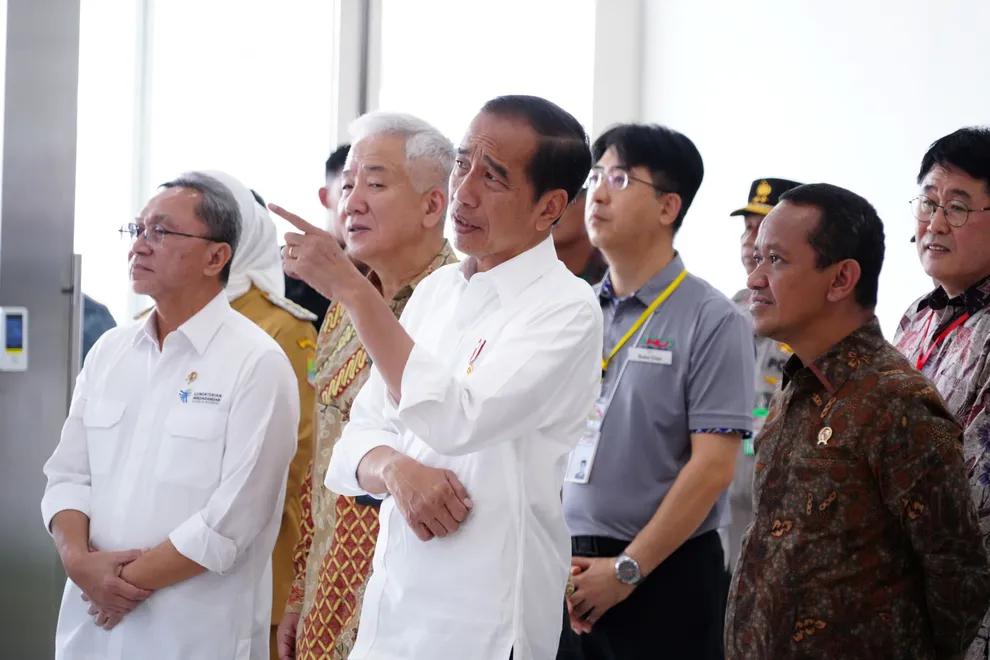 Jokowi: Pabrik Baterai Terbesar di Asean Berproduksi Awal Tahun Depan