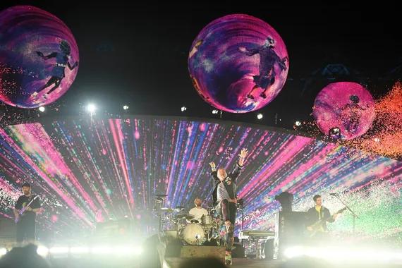 Konser Coldplay di Jakarta.
