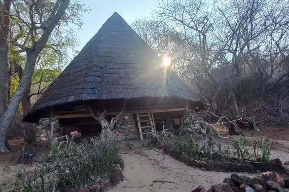 Rumah adat desa Wae Rebo di Lost Paradise Plataran Komodo (Dok. Ekarina)