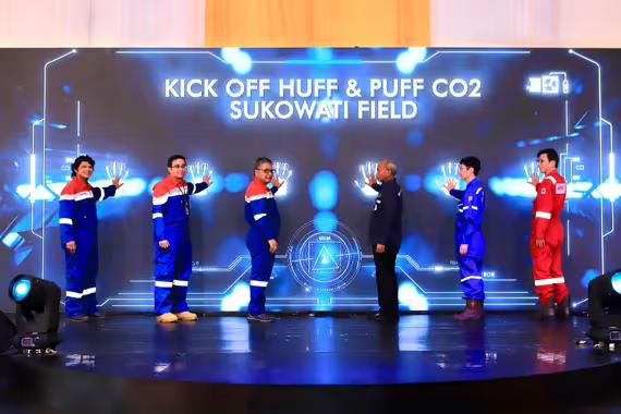 Ceremony secara simbolis Kick Off Injeksi CO2 Huff & Puff di Lapangan Sukowati, Bojonegoro, Kamis (07/12/2023).