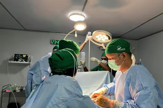 Rumah Sakit Apung (RSA) Nusa Waluya II merupakan program kerja sama inovatif PIS dan doctorSHARE yang bertujuan untuk meningkatkan layanan medis faskes primer
