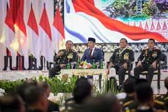 Presiden Jokowi Beri Pangkat Jenderal Kehormatan ke Prabowo Subianto