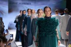 Desainer Irmasari Joedawinata Melenggang di Moscow Fashion Week 2024