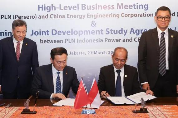PLN Indonesia Power dan China Energy sepakat untuk mengkaji pengembangan energi hijau skala besar di Sulawesi. (Dok. PLN)