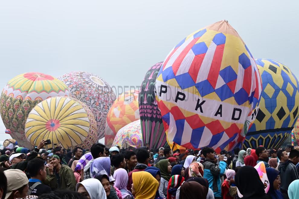 Ganggu Aviasi, Menhub Larang Festival Balon Udara Kecuali di 2 Lokasi