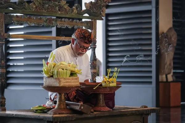 Naskah Kuno Era Kerajaan Majapahit Dipamerkan di Bali