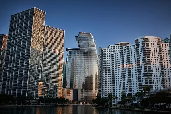 Aston Martin Bangun Apartemen Pertama di Miami